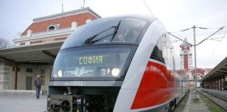 БДЖ въвежда предварителна продажба на билети за Великденските празници