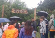 Въпреки дъжда, немалко асеновградчани потеглиха по екопътека „Кутра“