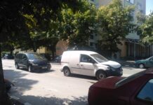 Катастрофа на ул. „Васил Левски“ в Асеновград, двама от водачите са транспортирани в болница