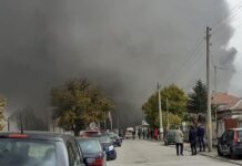 Голям пожар се разрази във фабрика за преработка на плодове в с. Катуница, пострадали няма