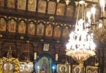 Празнична литургия в храм „Св. Николай Чудотворец” в Асеновград за големия християнски празник /СНИМКИ/