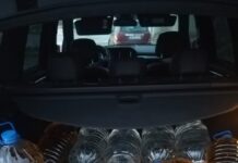 150 литра контрабанден алкохол откриха в багажника на лек автомобил