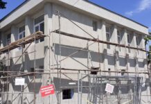 Месец след старта на ремонта на щанги залата, част от дейностите по него вече са приключени