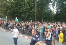 Втора вечер протест в Асеновград /СНИМКИ И ВИДЕО/