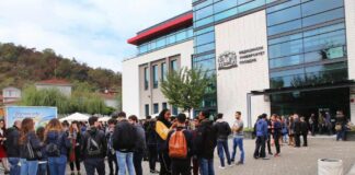 Обучават студенти от МУ-Пловдив на супермодерен тренажор