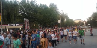 Протестът в Асеновград тази вечер /СНИМКИ/