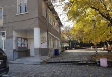 Изграждат двуетажна административна сграда в центъра на кв. Долни Воден