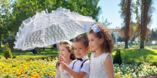 Слънчови невести отново озариха Асеновград навръх Еньовден