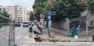 Поставят линеен отводнител при проблемната шахта в близост до асеновградската пожарна