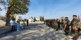 С панихида в асеновградското поделение почетоха загиналите войници