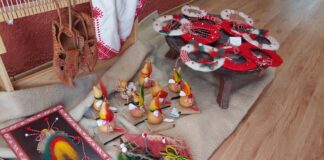 Цветен мартенски базар краси фоайето на Исторически музей-Асеновград