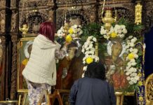 Асеновградският храм „Св. Николай Чудотворец“ се подготвя за утрешния празник