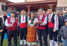 Какво представлява обичаят „мяукане“