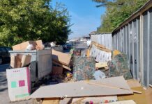 Общината: „Не изхвърляйте едрогабаритни отпадъци до контейнерите“
