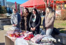 ПГ „Св. Патриарх Евтимий“ в подкрепа на каузата „Ако имаш – дай, ако нямаш – вземи си“