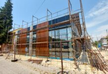 Сградата и спортните площадки към Младежкия център в Асеновград са почти готови