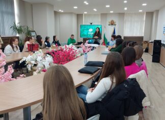 В Асеновград се проведе среща, насочена към младите хора