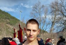 18-годишно момче „спаси“ светия кръст в Бачковския манастир