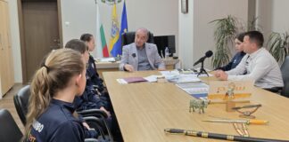 Отборът от ОУ „Отец Паисий“, с. Тополово, бе поздравен от кмета на Асеновград за областната титла по волейбол