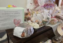 Асеновградски училища и детски градини се обединиха в подкрепа на 17-годишния Митко