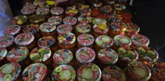 Колко излиза бурканче домашна лютеница тази есен