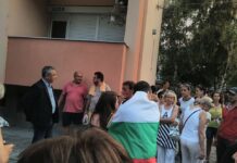 До края на месеца още 17 незаконни постройки в кв.Лозница ще бъдат премахнати, обяви Валери Сименов