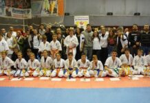 Купи и медали за асеновградските състезатели по киокушин