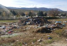 Нерегламентирано сметище в района на новите гробища