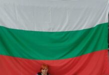 Медали за малките състезателки по аеробика на Асеновград