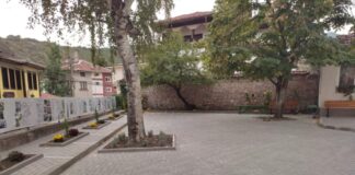 Обновен е дворът на НЧ „Св.преп. П. Хилендарски“ в Асеновград