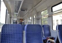 МОН отпуска 948 235 лв. за транспорт на учителите