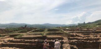 Министър-председателят Бойко Борисов разпореди спиране на строежа на автомагистрала „Струма” в района на разкопките на лот 3.1