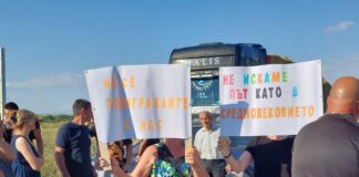 Протестиращи за пътя Първомай-Асеновград: „Защо ни поставяте в тази ситуация“