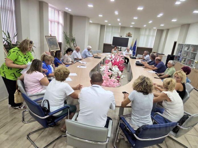 2fdb1db4-f32c-4f27-adfa-242d0bbe3864