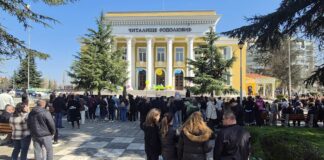 Пъстър концерт зарадва асеновградчани на Цветница