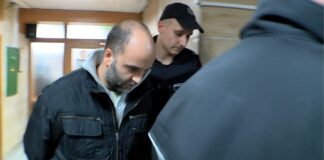 Под домашен арест остава учителят от Асеновград, обвинен в изнасилване на своя ученичка