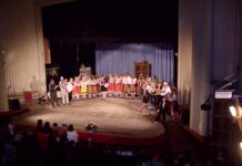 Фолклорна приказка „Светът е кръчма – да седнем всички на една маса”