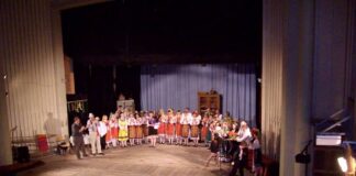 Фолклорна приказка „Светът е кръчма – да седнем всички на една маса”