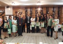 Наградиха заслужили учители и изявени културни дейци