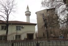 Мюсюлманите празнуват Рамазан байрам