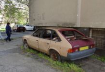 Община Асеновград стартира акция по установяване на изоставени коли