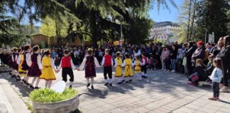 Асеновград отбеляза Цветница с концерт и изложение на цветя