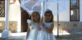 Близо 360 деца взеха участие в обичая „Калиница“