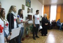 Днес младежите от клуб Станимака поднесоха поздравленията си в Клуба на Пенсионера