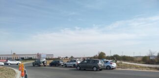 Три автомобила се удариха днес на кръговото кръстовище за село Крумово