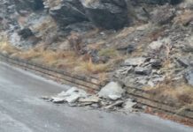 Пореден случай на свлечената земна маса по пътя за Асеновата крепост