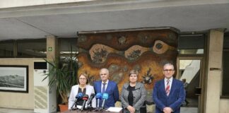 Предлагат онлайн обучение за учениците в Пловдивско от сряда