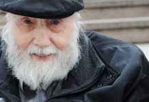 Асеновградчани се сбогуват с емблемата на акордеонното музикално изкуство Асен Вакарелов