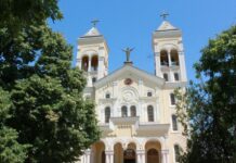 750 души в църквата „Пресвето сърце Исусово“ за литургията на папа Франциск, над 250 деца от Раковски и Калояново ще вземат първо причастие