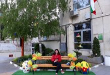 Великденска украса пред Общината създава празнично настроение у асеновградчани